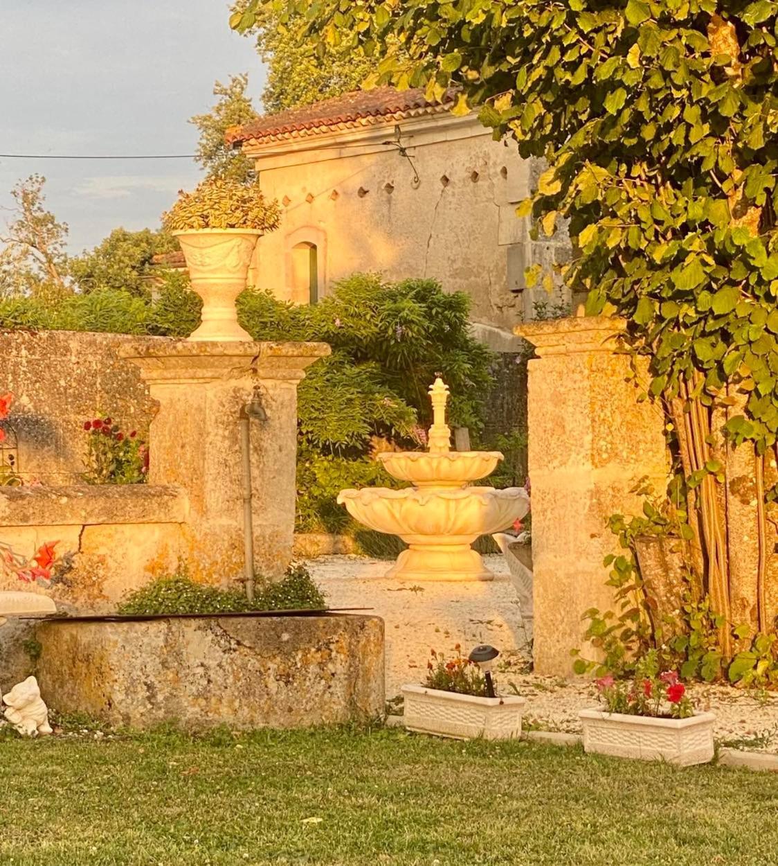 Le Grand Berger Chambres D'Hotes Angeac-Charente Exterior photo